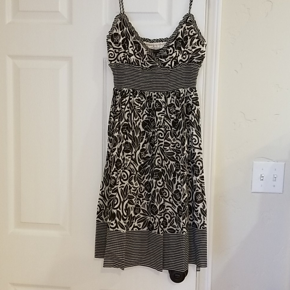 BCBGMAXAZRIA Black and Cream Summer Dress sz  small